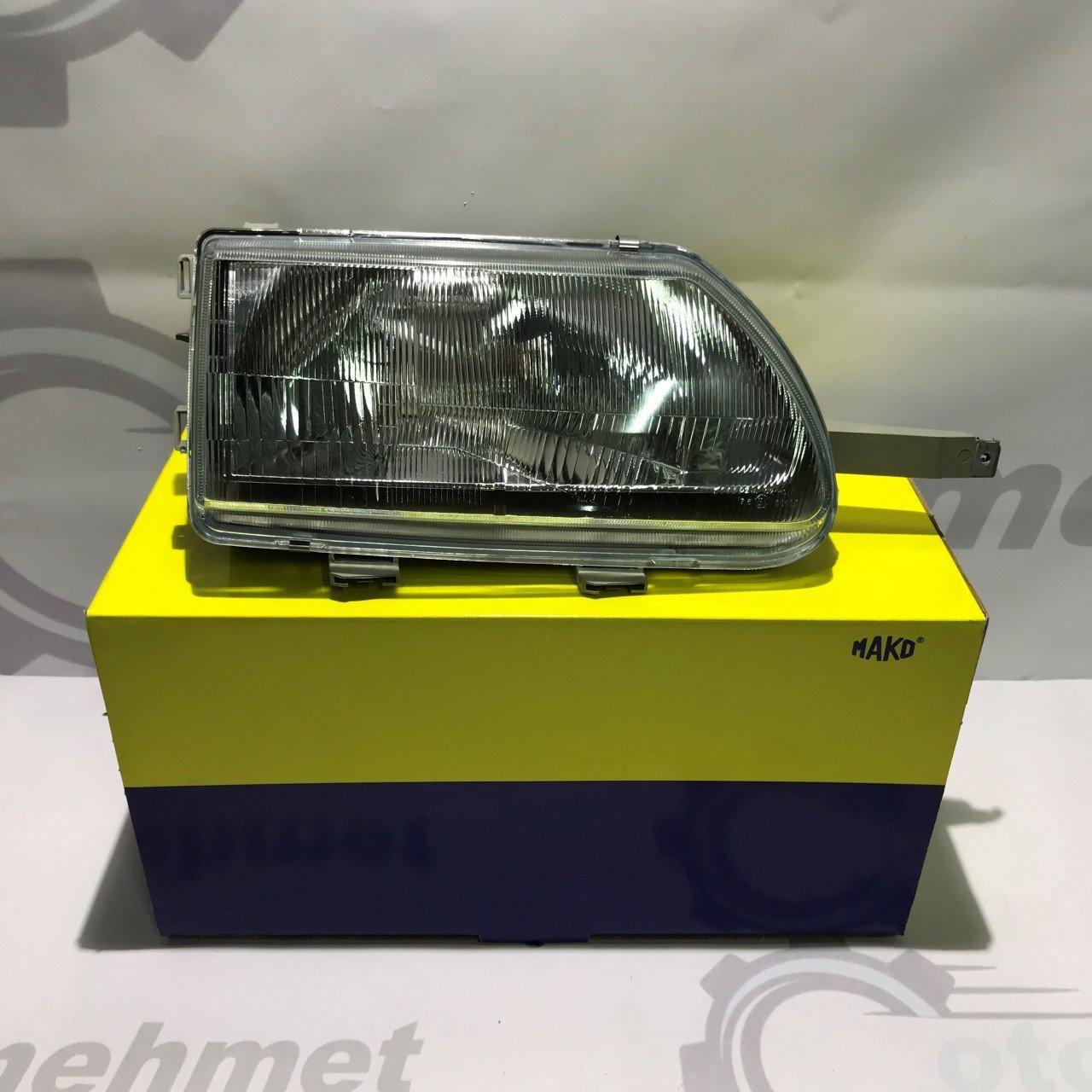 Ön Far Sağ Renault 9 RNİ 98- R9